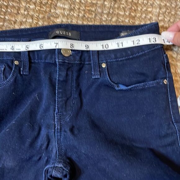 Guess Jeans - Picture 3 of 5